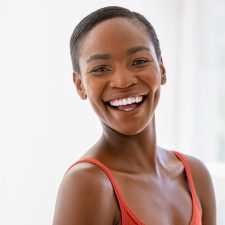 Smile Without Spaces: A Guide to Dental Bonding for Gaps 